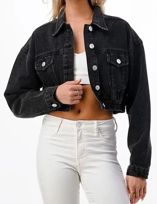 Cropped Casual Women’s Denim Jacket with Ruched Detail and Button-Down Front 1