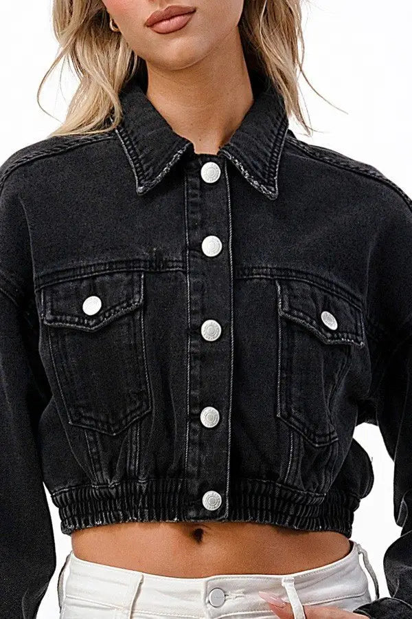 Cropped Casual Women’s Denim Jacket with Ruched Detail and Button-Down Front 3