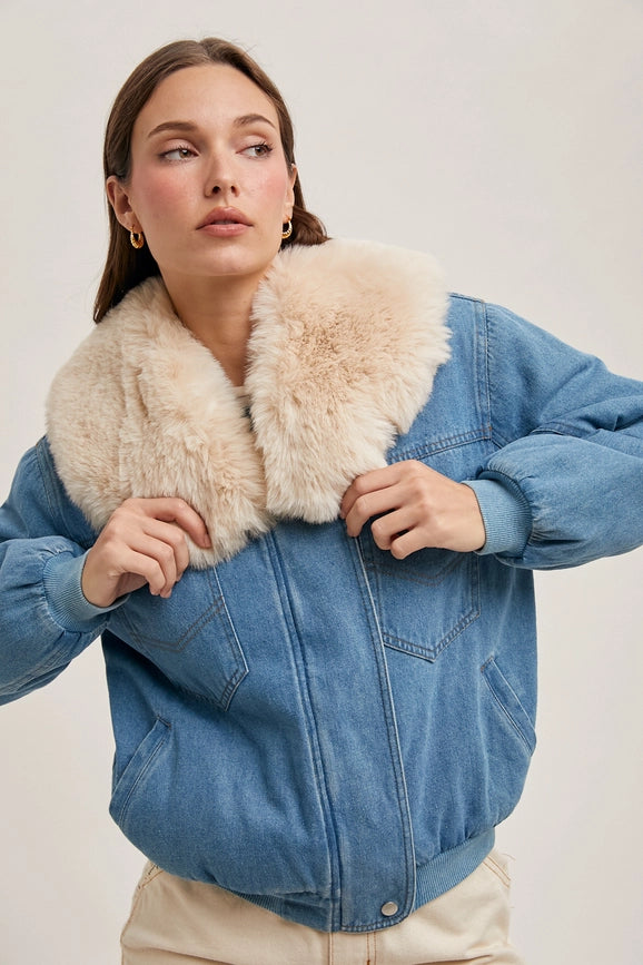 Denim Jacket for Women with Detachable Faux Fur Collar - Versatile Style in Durable Fabric 3