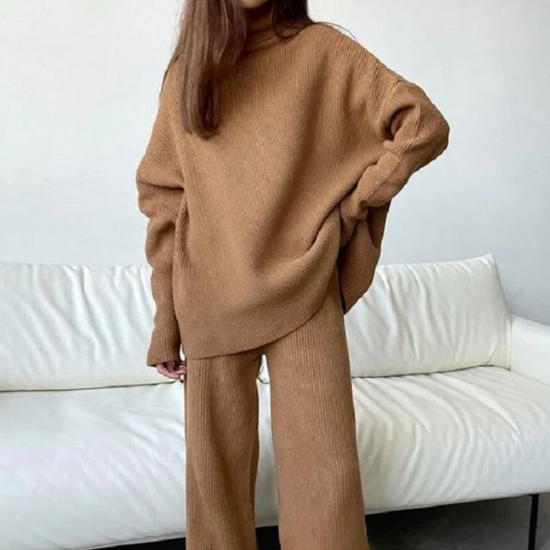 Oversized Women's Loungewear Set with Wide-Leg Trousers - Comfortable Two Piece Set for Chilly Weather 8