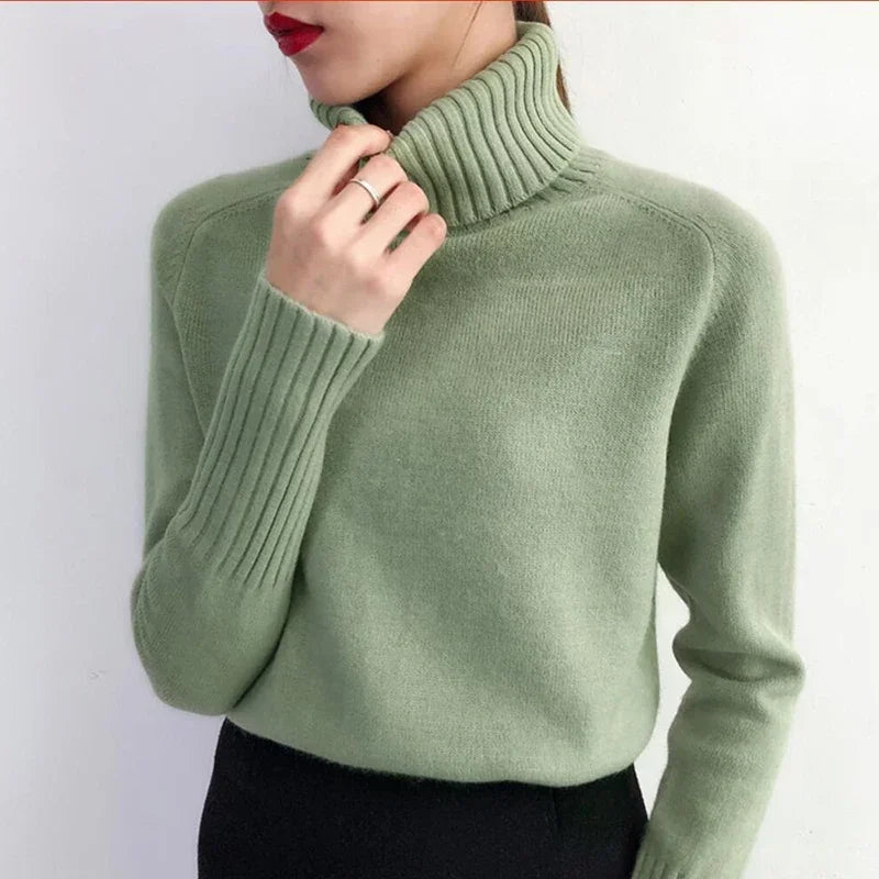 Slim Fit Women's Cashmere Blend Turtleneck Sweater for Fall and Winter 3